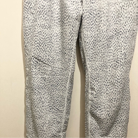 Lululemon Trainer Track Pants Size 6 Grey Polka Dot Dottie Dash Lined - Picture 5 of 10